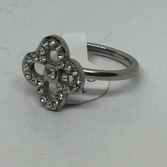 Silver Tone Crystal Rhinestone Clove Stainless Steel Fashion Ring SZ 7 - Picture 5 of 7